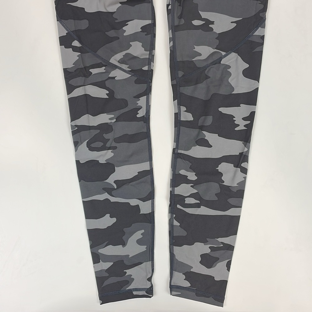 Sweaty Betty Power Camo Print Leggings - Picture 7 of 12
